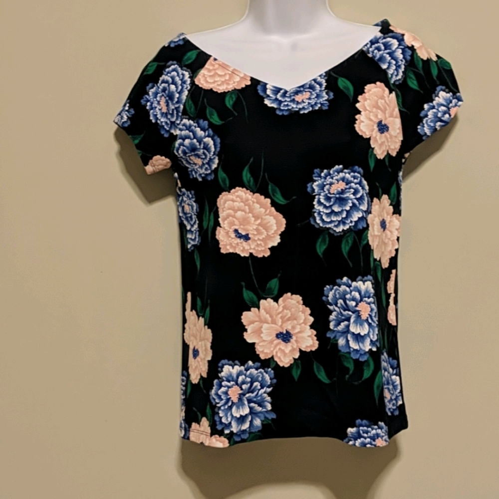 Ann Taylor XS Floral top